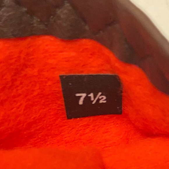 Lord & Taylor Brown Genuine Leather Inner Thinsulate Gloves Size 7.5. - Picture 3 of 7